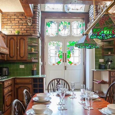 Victorian Elegance At Kingscliffe, Sleeps 17 Villa Manchester Eksteriør billede
