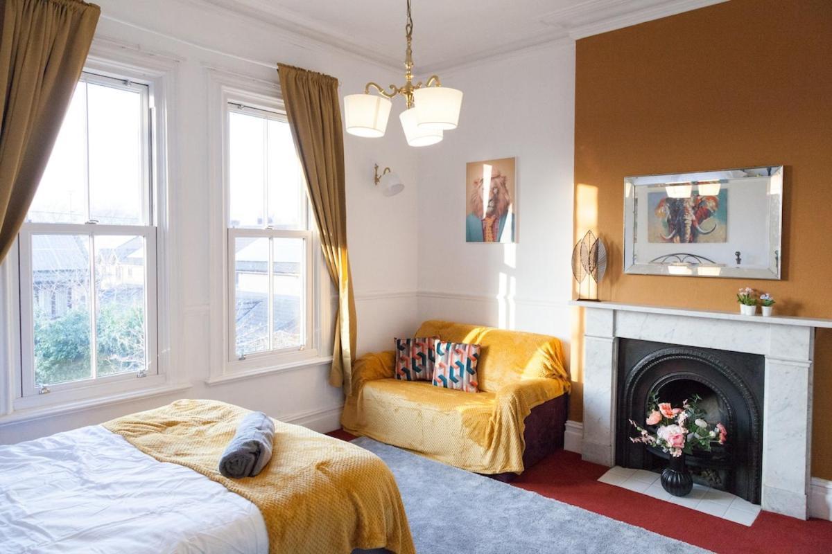 Victorian Elegance At Kingscliffe, Sleeps 17 Villa Manchester Eksteriør billede
