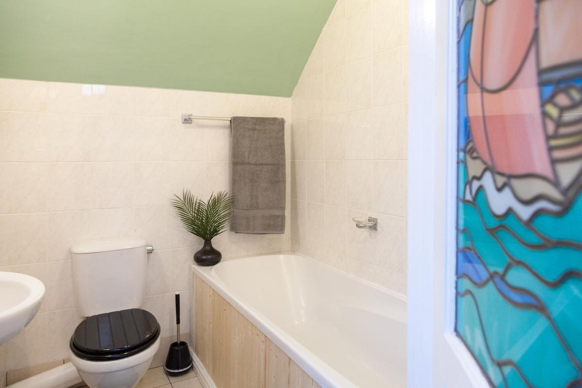 Victorian Elegance At Kingscliffe, Sleeps 17 Villa Manchester Eksteriør billede
