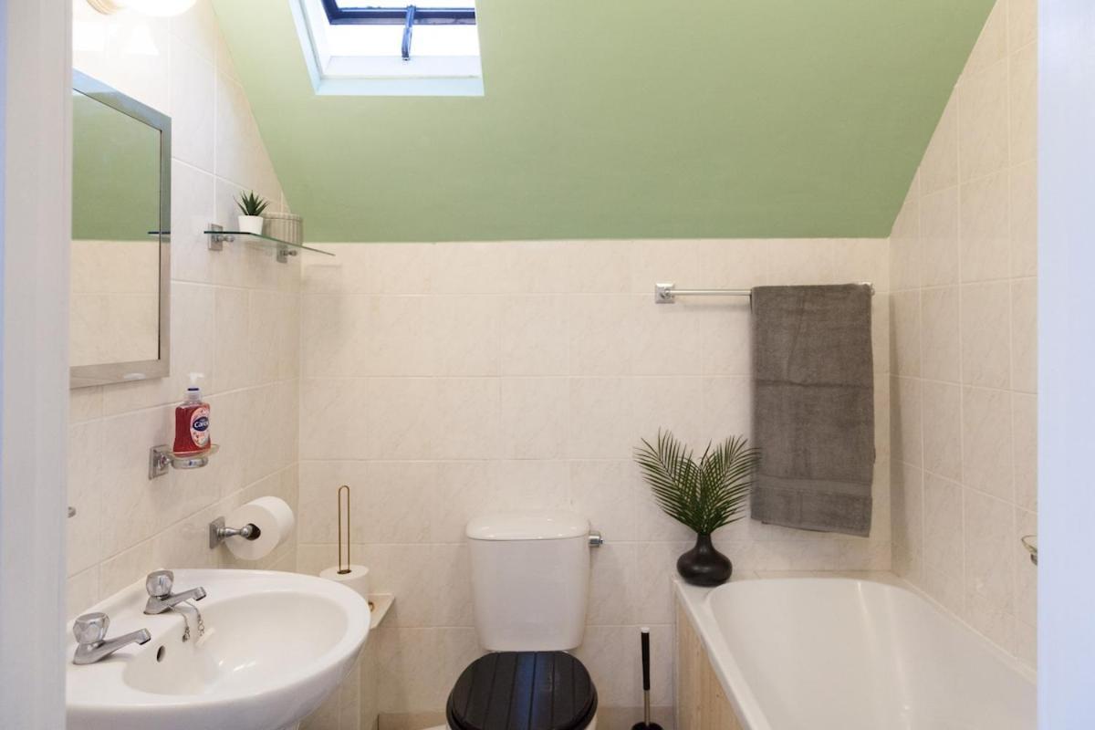 Victorian Elegance At Kingscliffe, Sleeps 17 Villa Manchester Eksteriør billede