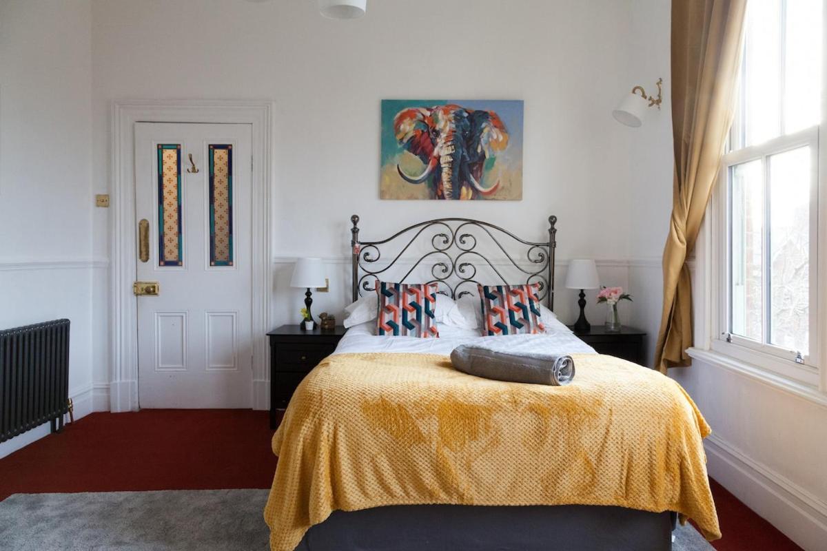 Victorian Elegance At Kingscliffe, Sleeps 17 Villa Manchester Eksteriør billede
